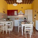 Peruccio Gioiello Villa
